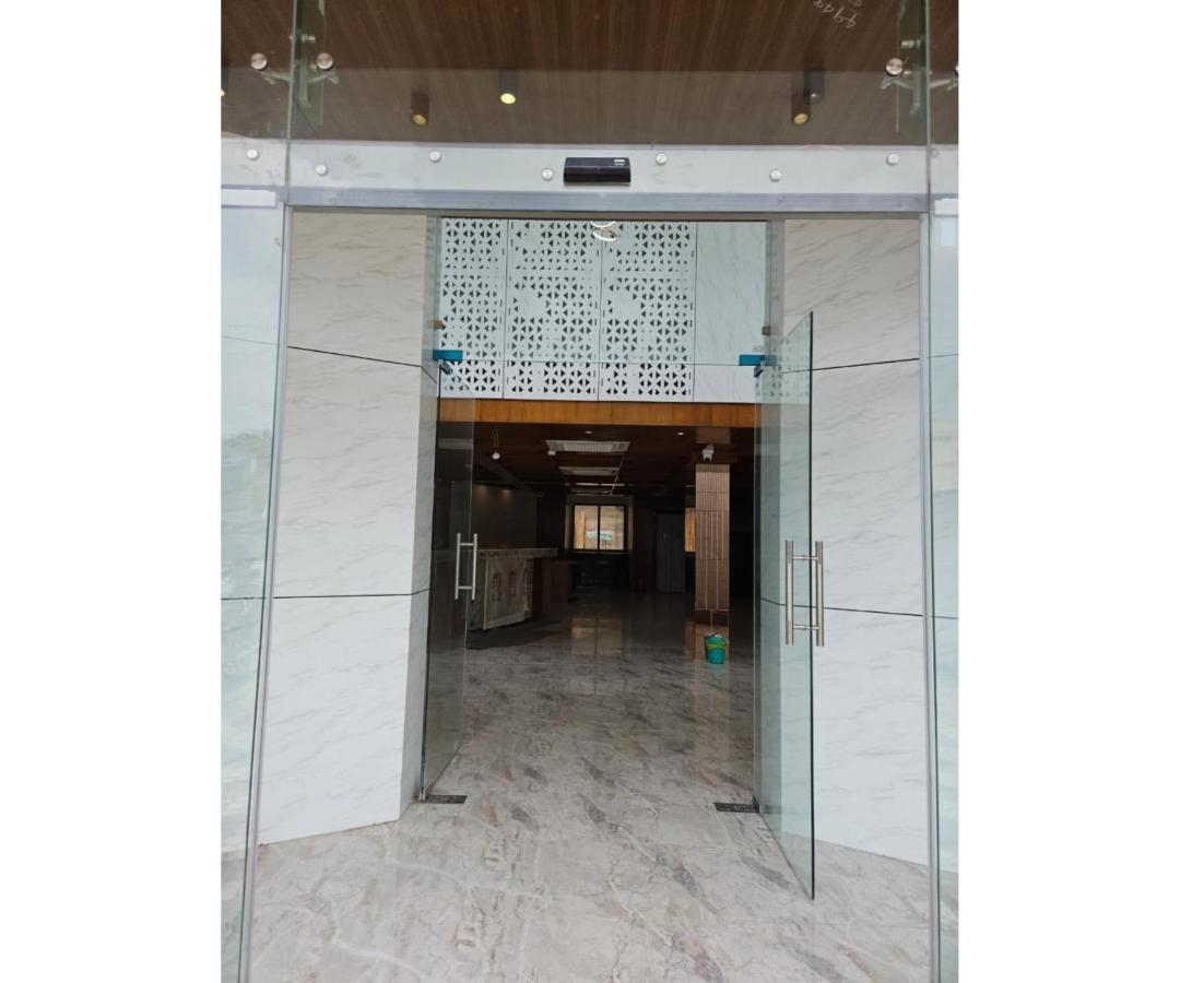 Lords Eco Inn, Ambaji Екстериор снимка
