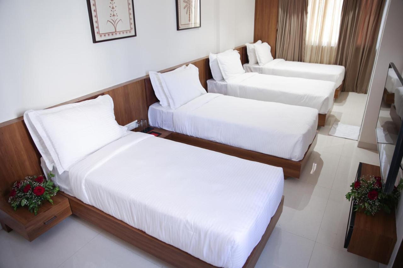 Lords Eco Inn, Ambaji Екстериор снимка
