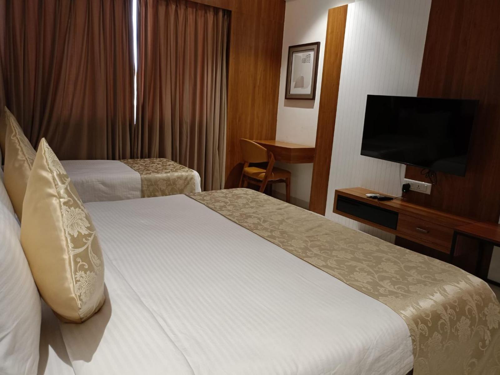 Lords Eco Inn, Ambaji Екстериор снимка
