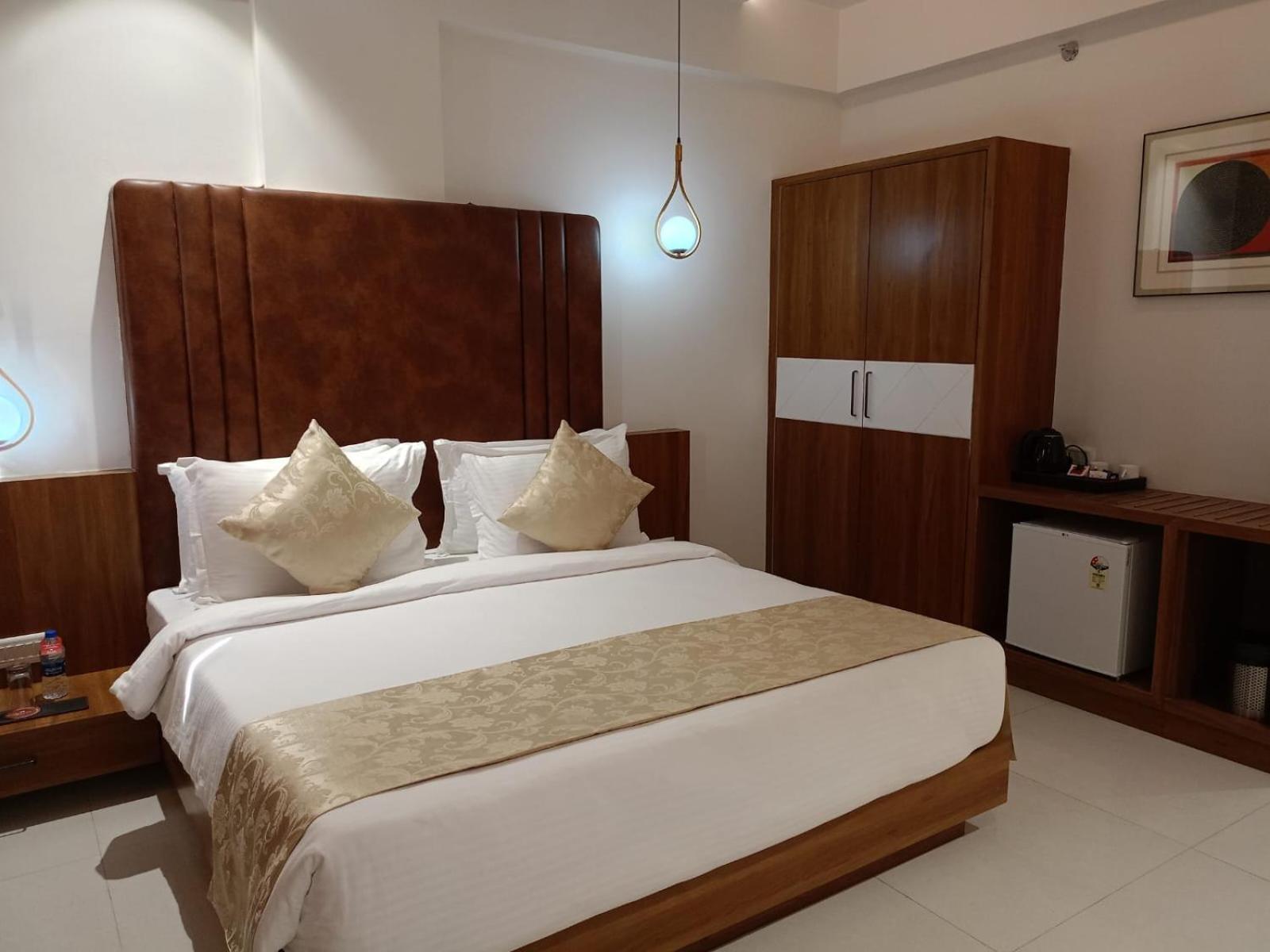 Lords Eco Inn, Ambaji Екстериор снимка