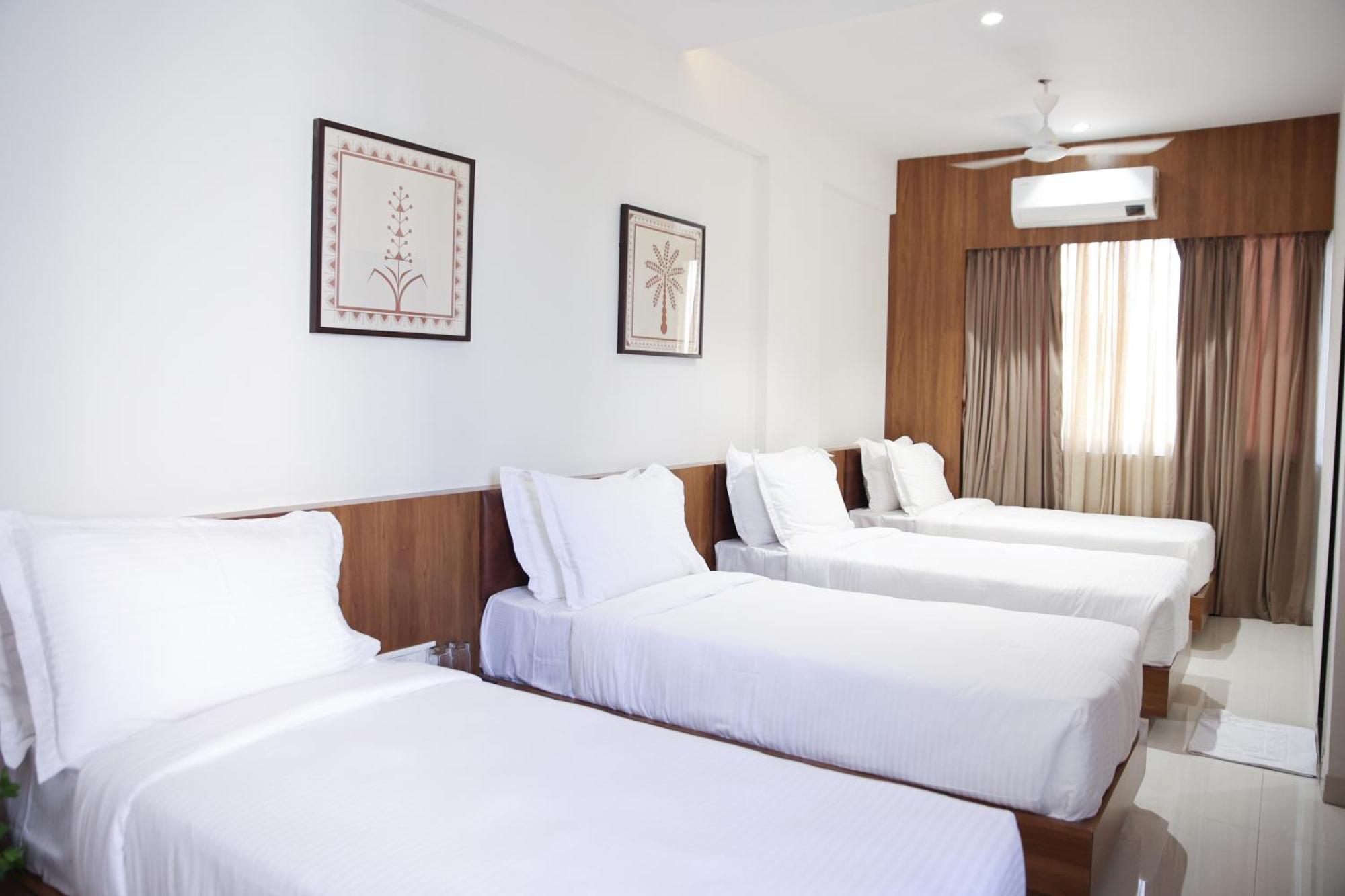 Lords Eco Inn, Ambaji Екстериор снимка